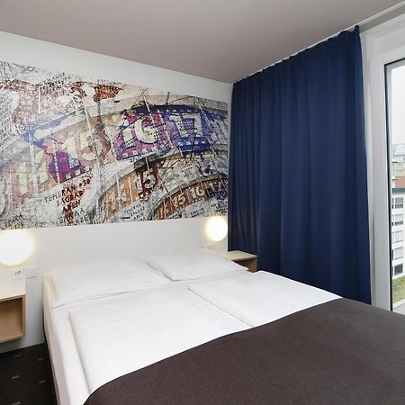 B&B Hotel Berlin-Alexanderplatz Exterior photo