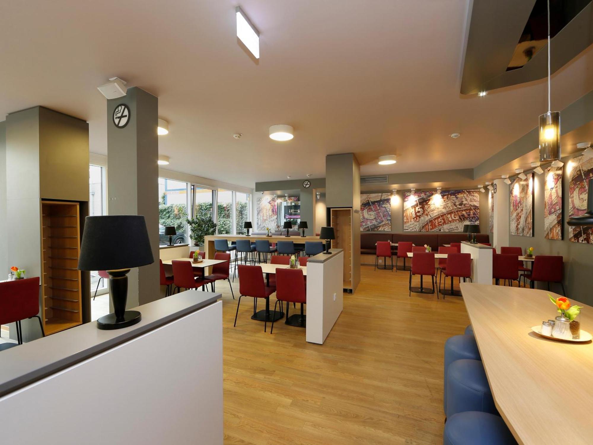 B&B Hotel Berlin-Alexanderplatz Exterior photo