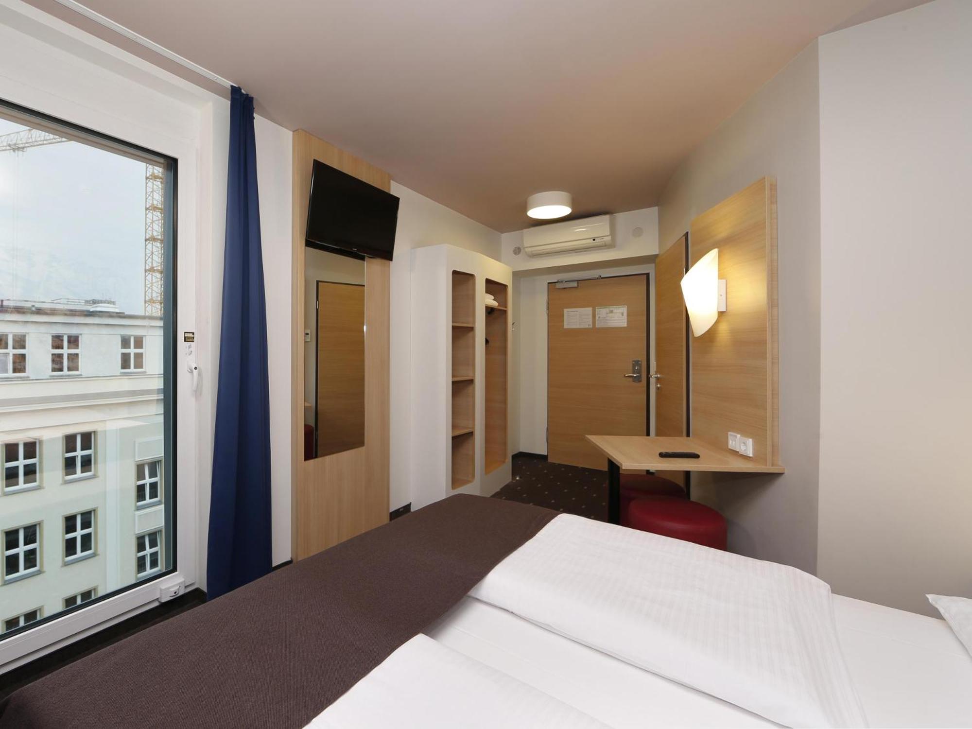 B&B Hotel Berlin-Alexanderplatz Exterior photo
