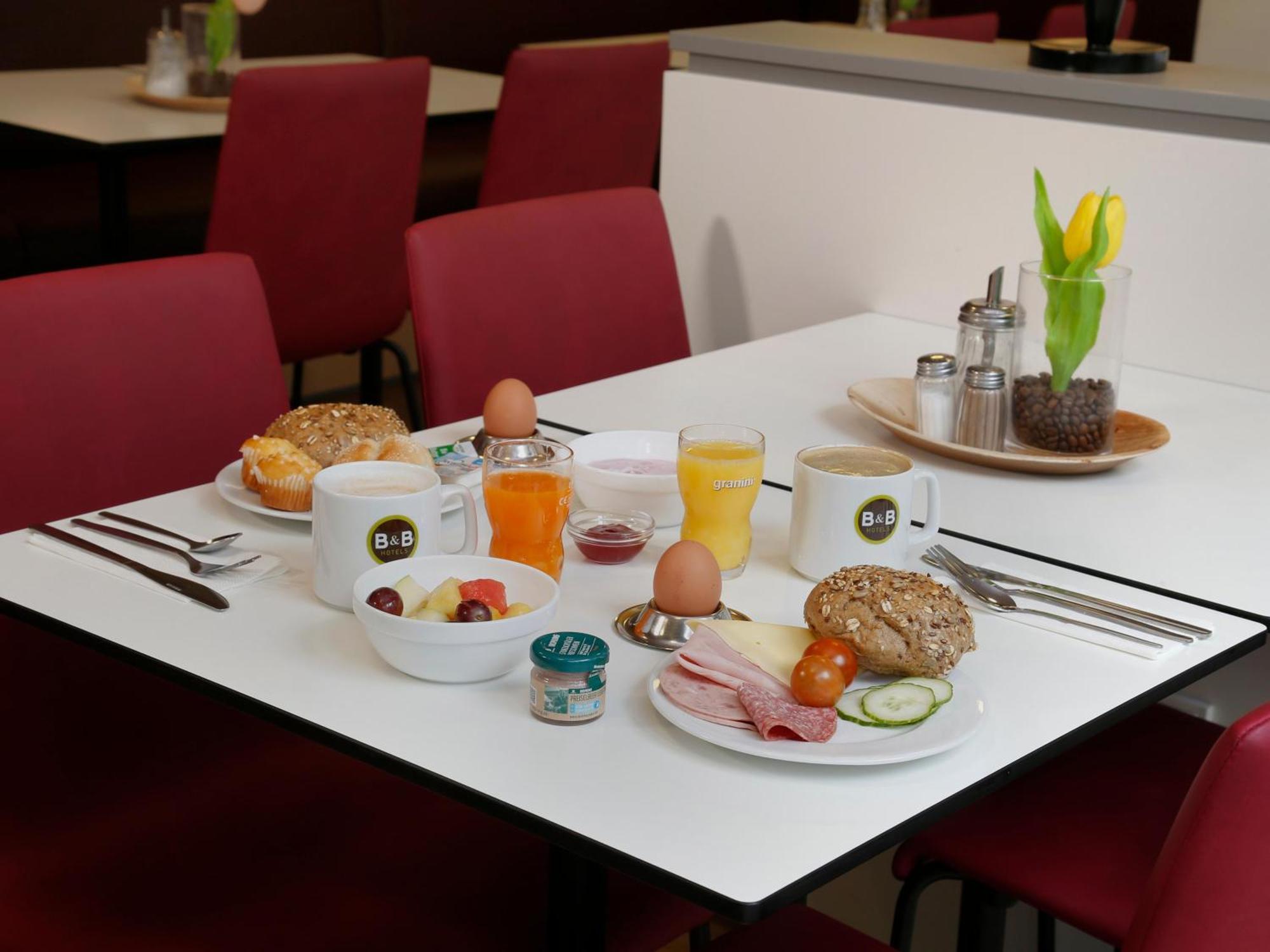 B&B Hotel Berlin-Alexanderplatz Exterior photo