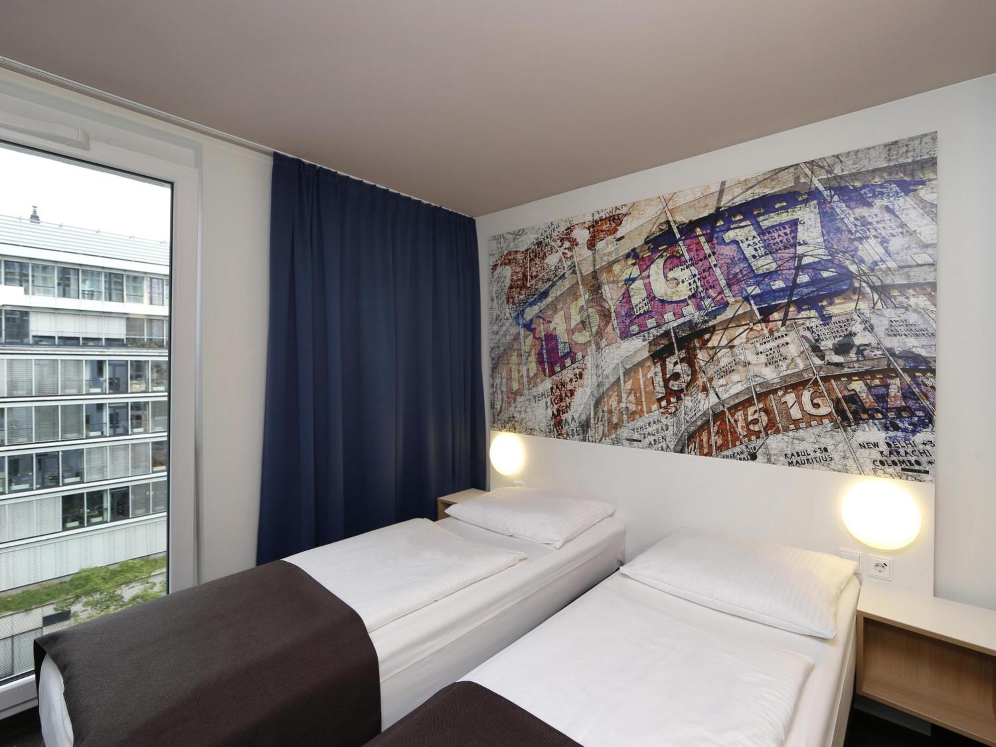 B&B Hotel Berlin-Alexanderplatz Exterior photo
