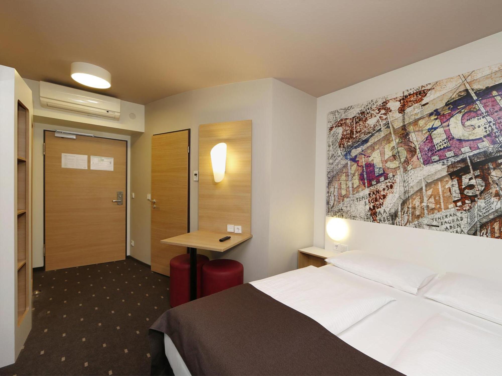 B&B Hotel Berlin-Alexanderplatz Exterior photo