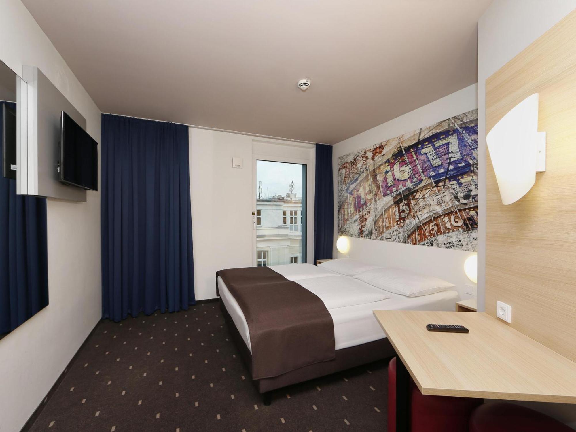 B&B Hotel Berlin-Alexanderplatz Exterior photo